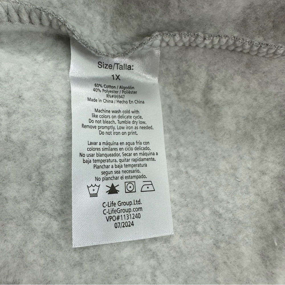 NWT Hello Kitty Sweatshirt Juniors 1XL Gray Fleece Crew Neck Pullover Sanrio - Picture 6 of 7